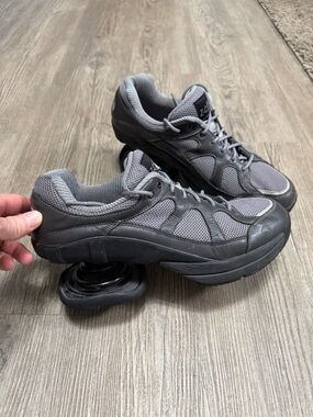 Z-Coil Freedom Classic Gray Pain Relief Comfort Sneakers Shoes Mens 10